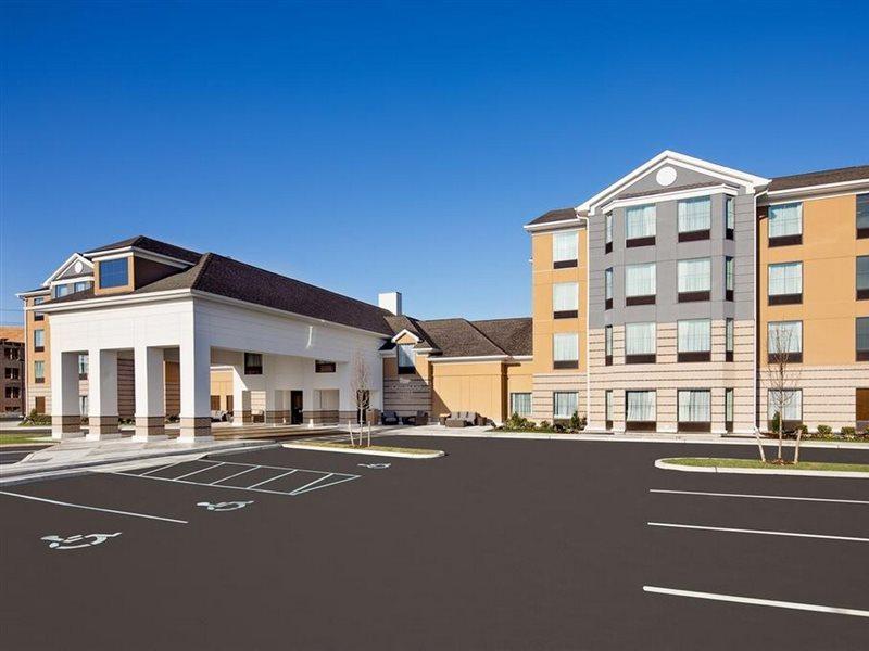 Homewood Suites By Hilton Ronkonkoma Exterior photo